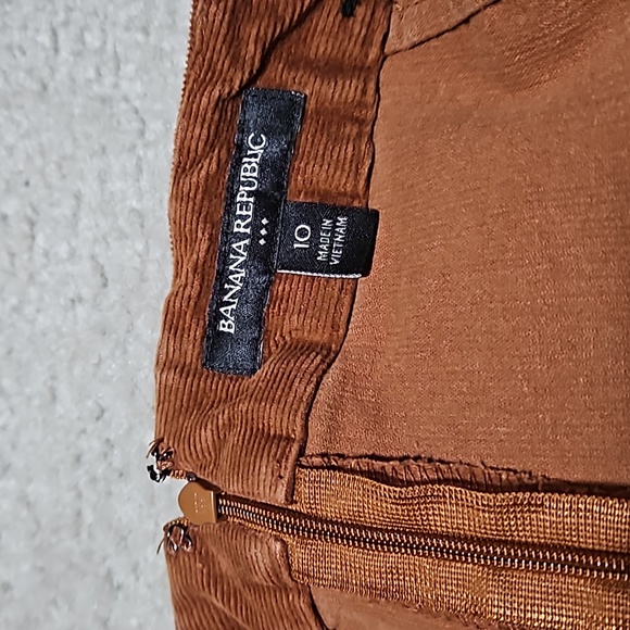 Brown Courduroy Banana Republic Skirt - Picture 4 of 7